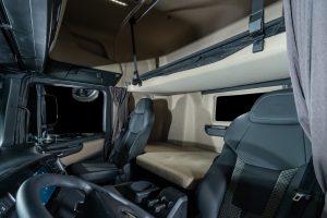 Nuevos Auman R 19 INTERIOR Y CONFORT AUMAN GALERIA 3 scaled 1